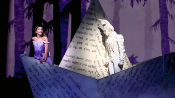 Задник к фильму "Royal Ballet & Opera 2026/27: Alice