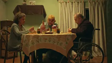 Задник к фильму "Maldigo en voz baja" #877888