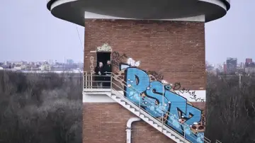Задник к фильму "La Goccia - Il bosco nella città, la città nel bosco" #847689
