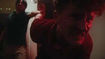 Задник к фильму "When Dogs Bite" #849996