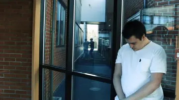 Задник к фильму "Joel and Ned