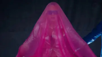 Задник к фильму "Grindr Presents: Madonna LIVE in New York" #914017