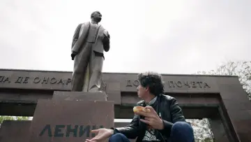Задник к фильму "Pionul lui Lenin" #912270