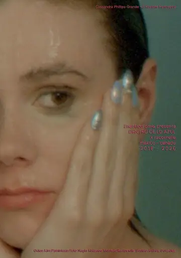 Постер к фильму "Dentro de lo azul" #1196329