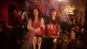 Задник к фильму "She F***ed a Comedian" #913700