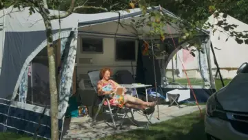 Задник к фильму "Le camping, un siècle de bonheur français" #929542