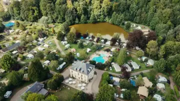 Задник к фильму "Le camping, un siècle de bonheur français" #929543