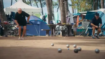 Задник к фильму "Le camping, un siècle de bonheur français" #929546
