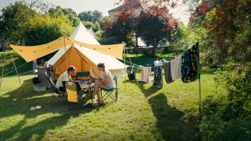 Задник к фильму "Le camping, un siècle de bonheur français" #956698