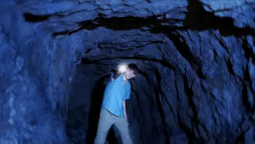 Задник к фильму "The Ancestral Mines" #930584