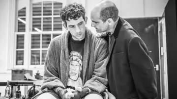 Задник к фильму "National Theatre Live: Golden Boy" #1569054