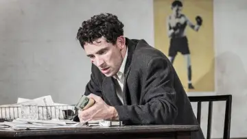 Задник к фильму "National Theatre Live: Golden Boy" #1773209