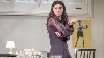 Задник к фильму "National Theatre Live: Golden Boy" #1773211
