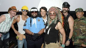 Задник к фильму "YMCA - Die Erfindung der Village People" #956160