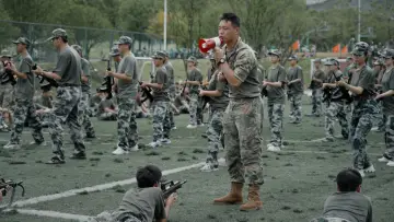 Задник к фильму "红旗下的蛋" #957616