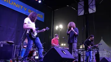 Задник к фильму "Yaupon Holly: Live at the Florida Fair" #963338