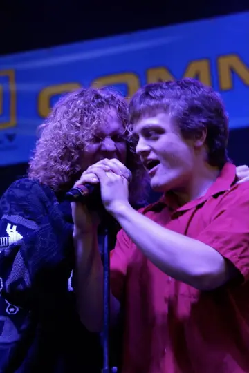 Постер к фильму "Yaupon Holly: Live at the Florida Fair" #963339
