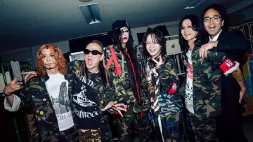 Задник к фильму "The Brow Beat 2026 Live 「愛我戯画-メガギガ-」" #1154889