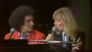 Задник к фильму "La belle histoire de la chanson française" #955477