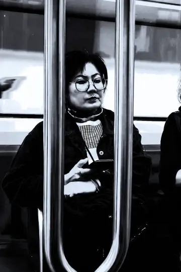 Постер к фильму "Commuting" #1144406