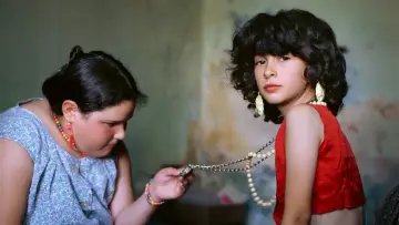 Задник к фильму "La ilusión de un verano sin fin" #1212388