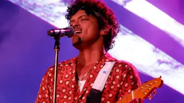 Задник к фильму "Bruno Mars: The romantic tour live" #1144409