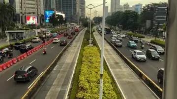 Задник к фильму "Hiruk Pikuk Jakarta" #1144619