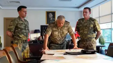 Задник к фильму "İki Destan Bir Vatan" #1151232