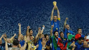 Задник к фильму "La Finale - Italia Francia 2006 - Il cielo è azzurro sopra Berlino" #1173481