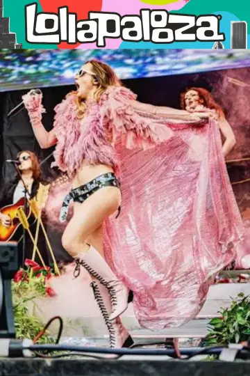 Постер к фильму "Suki Waterhouse: Lollapalooza Chicago" #1196379
