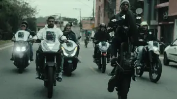 Passado e Presente постер