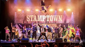 Задник к фильму "Stamptown" #1568346