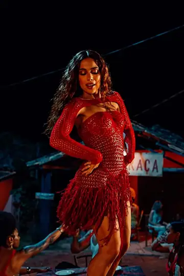 Anitta: Equilibrivm Tour постер