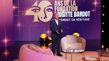 Задник к фильму "Brigitte Bardot - Le combat en héritage" #1285393