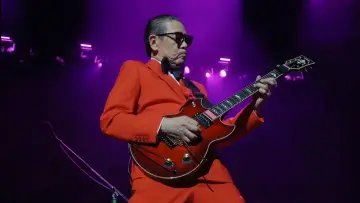 Задник к фильму "SUPER TAKANAKA WORLD LIVE IN LONDON 2026" #1617119