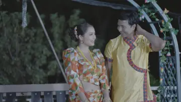Задник к фильму "Sutukai Aijanu Maya Gaijamla Relaima Chadera" #1635987