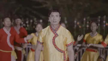 Задник к фильму "Sutukai Aijanu Maya Gaijamla Relaima Chadera" #1636004