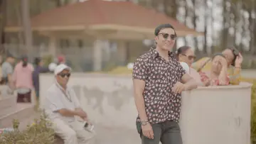 Задник к фильму "Sutukai Aijanu Maya Gaijamla Relaima Chadera" #1636035
