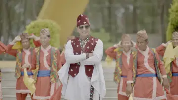 Задник к фильму "Sutukai Aijanu Maya Gaijamla Relaima Chadera" #1636049