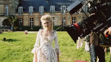Задник к фильму "Making Marie Antoinette" #1625603