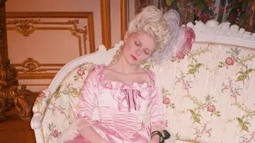 Задник к фильму "Making Marie Antoinette" #1625607