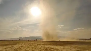 Задник к фильму "Burning Man, le désert de tous les possibles" #1526910