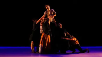 Задник к фильму "Suresnes cité danses, Tendre colère" #1640739