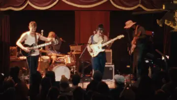 Задник к фильму "Big Thief - Live at The Opera House at 7A Ranch, Wimberley, TX, Nov 6, 2025" #1650926