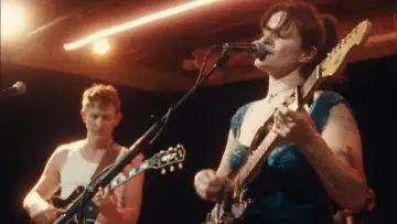 Задник к фильму "Big Thief - Live at The Opera House at 7A Ranch, Wimberley, TX, Nov 6, 2025" #1650929