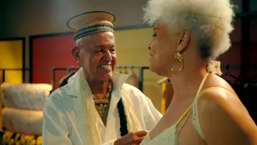 Задник к фильму "Mr. Wonderful" #1803955