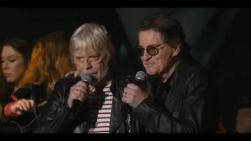 Задник к фильму "Renaud, 50 ans de chansons" #1792508