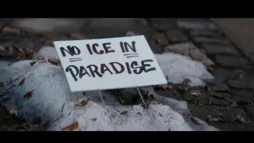 Задник к фильму "ICE, la chasse à l