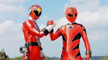 Задник к фильму "劇場版 炎神戦隊ゴーオンジャーVSゲキレンジャー" #1204086
