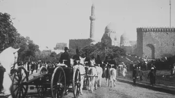 Задник к фильму "Le Caire, défilé de l’artillerie" #972431